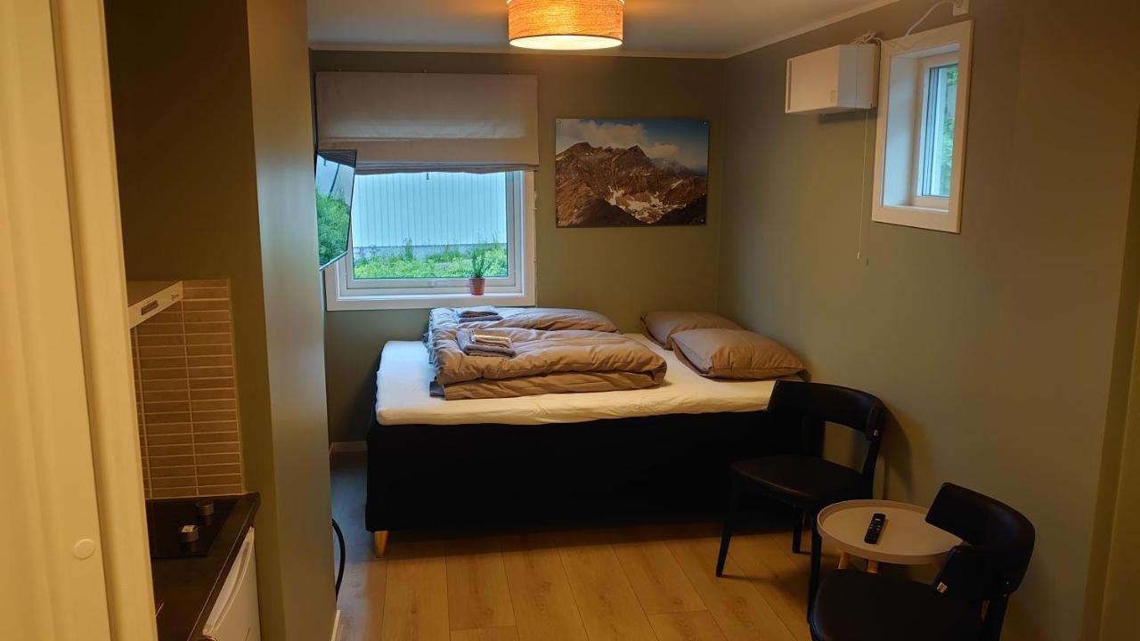 Pa Hjornet Gjestehus Skjervoy Extérieur photo